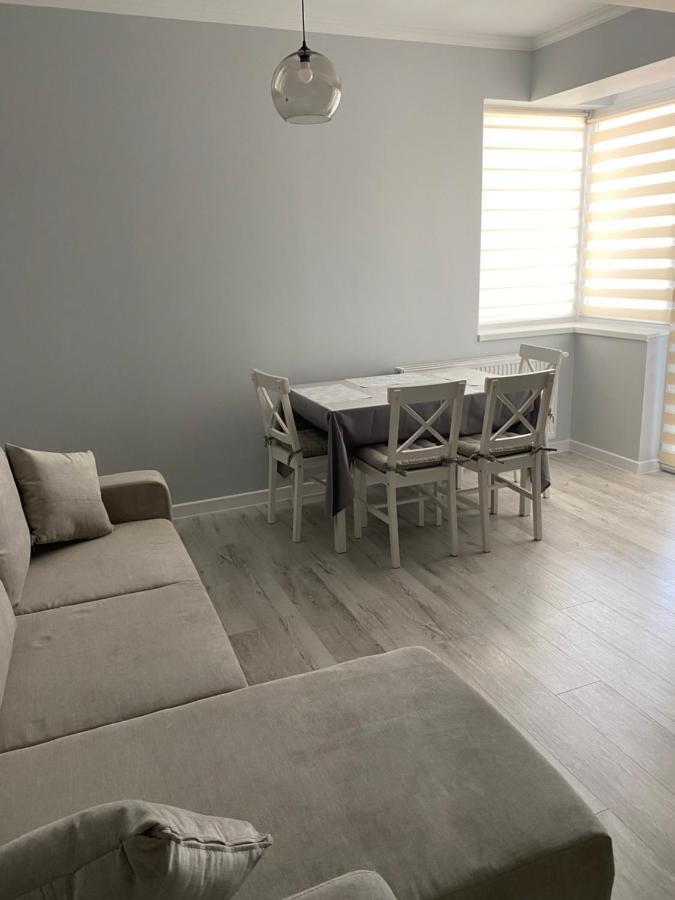 Apartament 2 Camere Eliberarii คอนสตันซา ภายนอก รูปภาพ
